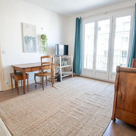 Apartment Le Nid Des Prebendes Tours
